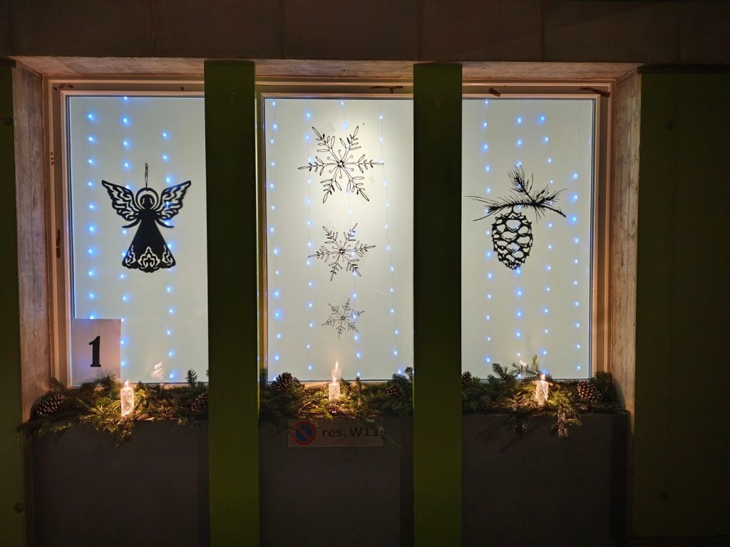 Adventsfenster 01